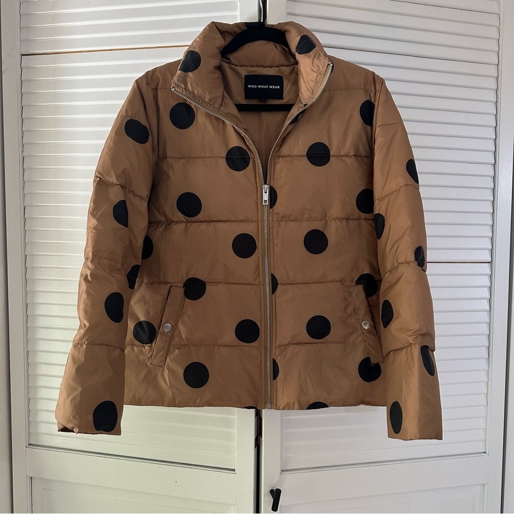 Who What Wear Brown Polka Dot Puffer Jacket - Picture 2 of 4